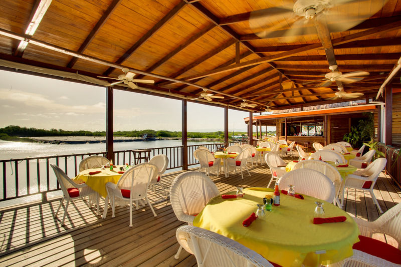 Robert'S Grove Beach Resort Placencia Ngoại thất bức ảnh